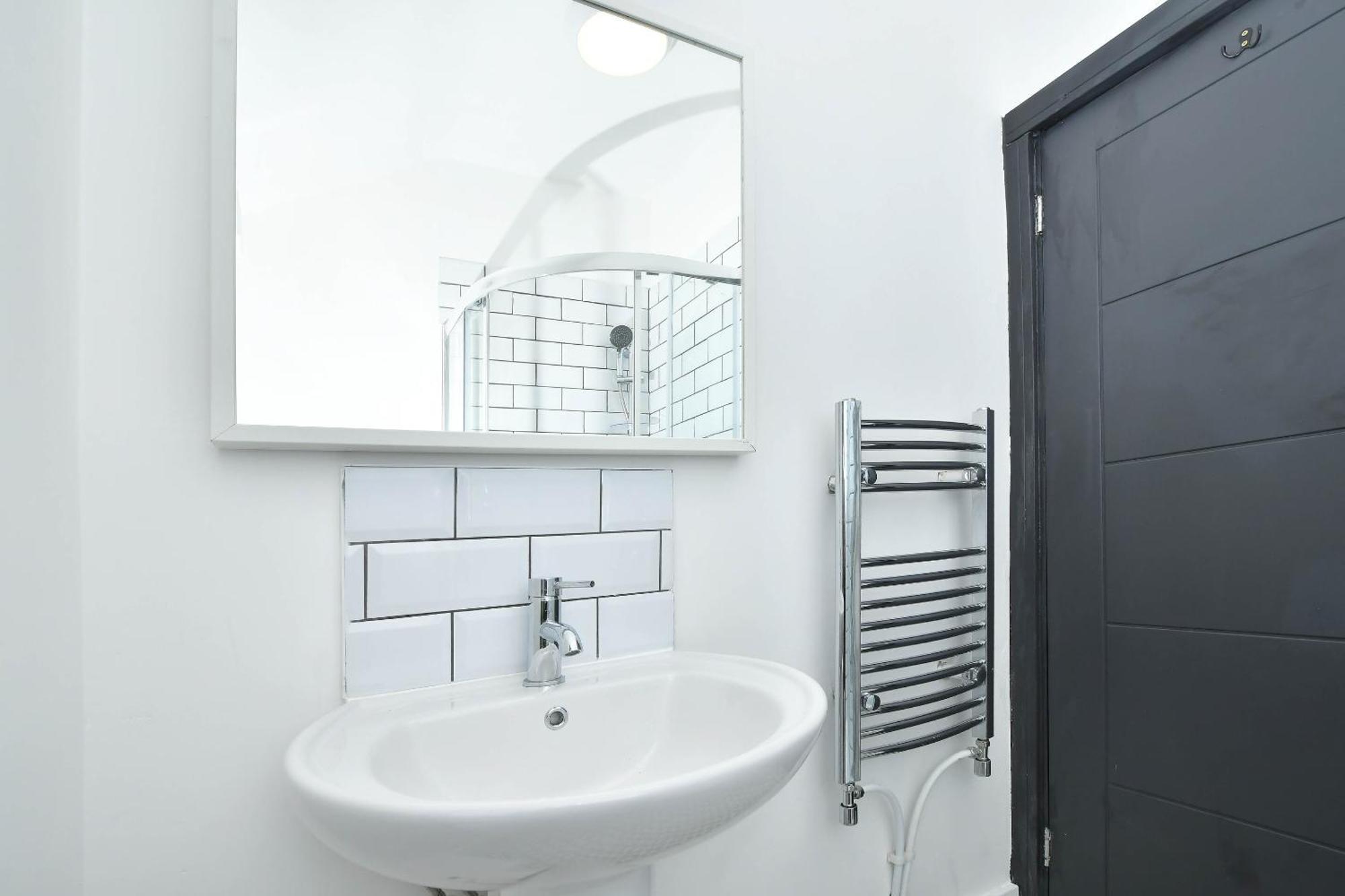 Townhouse @ 202 Walthall Street Crewe Room photo
